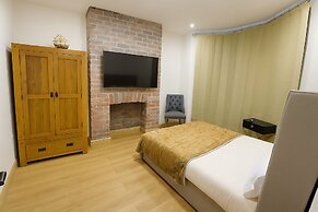 4-BR Liverpool House Free Parking