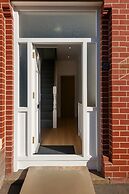4-BR Liverpool House Free Parking
