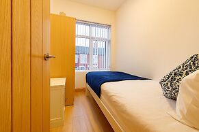 4-BR Liverpool House Free Parking