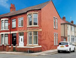 4-BR Liverpool House Free Parking