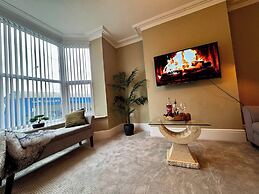 Central 4 bed Home in Ecclesall Near Peaks