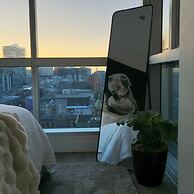 Deluxe 2BR apt Excellent Location Cityviews & Pool