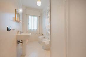 Poppy's Flat -10 min from Venice & Wi-Fi