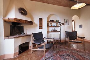 Villa Montecastello