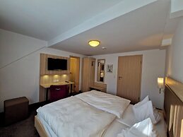 Blume Hausach I Hotel & Restaurant
