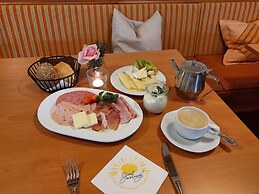 Blume Hausach I Hotel & Restaurant