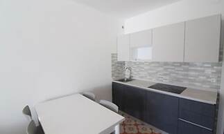 Renovated Studio by the Beach