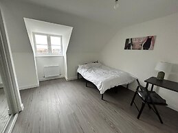 House - Sleeps 8 - Free Parking and Ps5