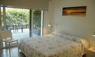 Comfortable Flat by the Beach