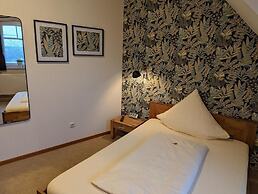 PaGa  Restaurant & Hotel