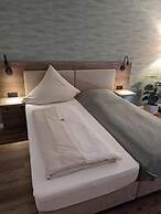 PaGa  Restaurant & Hotel