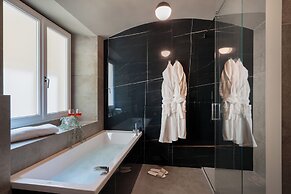 Arts & Crafts Luxury Suites by Amalia