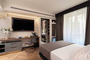 Arts & Crafts Luxury Suites by Amalia