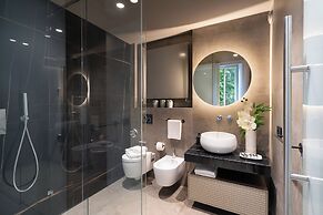 Arts & Crafts Luxury Suites by Amalia