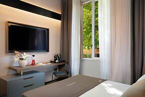 Arts & Crafts Luxury Suites by Amalia