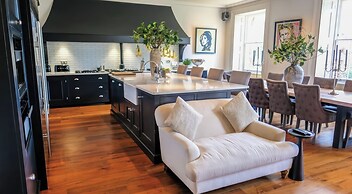 St Anne's Manor