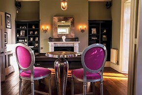 St Anne's Manor