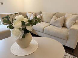 Beautiful 5 Bed House - Close to Windsor Castle