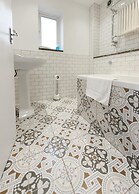 Stylish Town House - Located Close to Derby Centre