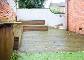 Stylish Town House - Located Close to Derby Centre