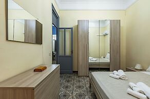 Guesthost - Teatro Massimo Roomy Flat With Covered Terrace