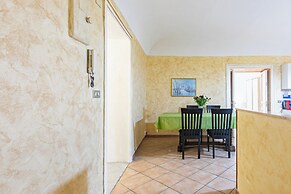 Guesthost - Piazza Pretoria Roomy Flat With Balconies X8