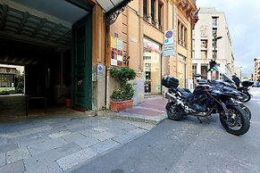 Guesthost - Teatro Massimo Lovely Flat With Balconies