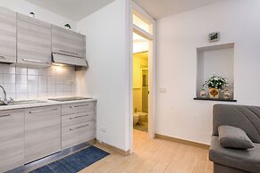 Guesthost - La Cantina Dei Nonni - Riomaggiore Functional Flat