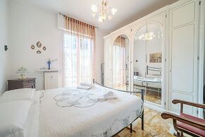 Guesthost - New! Rapallo Bellavista Vintage Flat X4