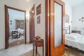 Guesthost - New! Rapallo Bellavista Vintage Flat X4