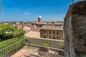 Villa Le Contrade - Historic Village Retreat