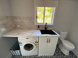 Central 1940s Bendigo Home Hamptons Heritage Reno