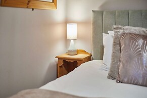 Host Stay Mill House Brid