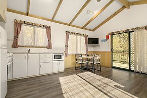 Howlong Caravan Park