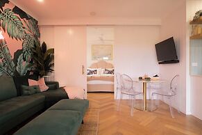 Lusso Retreats