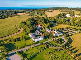 Sunday Resort Rugen Suites