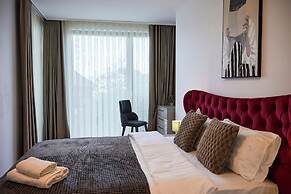Central Monarh Tower Accomodation