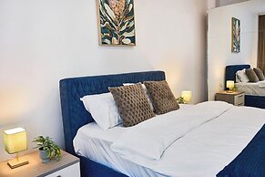 Central Monarh Tower Accomodation