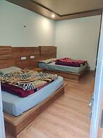 Hotel Nanda Devi