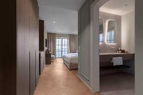 Lingers Suites & Residence