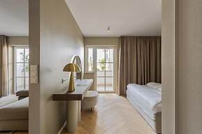 Lingers Suites & Residence
