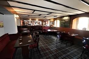 The Well Country Inn