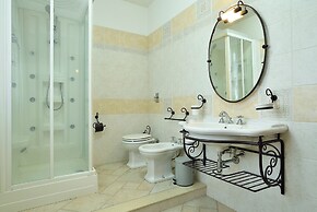 Villa del Colle con Piscina Privata