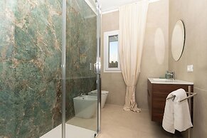 Villa Aman Piscina e Jacuzzi Riscaldata