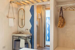 Blue Riad