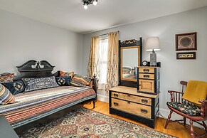 Easy Beach Access! Classic New London Charmer