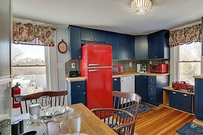 Easy Beach Access! Classic New London Charmer