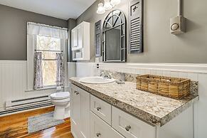Easy Beach Access! Classic New London Charmer