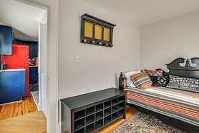Easy Beach Access! Classic New London Charmer