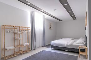 Gokmen Residences